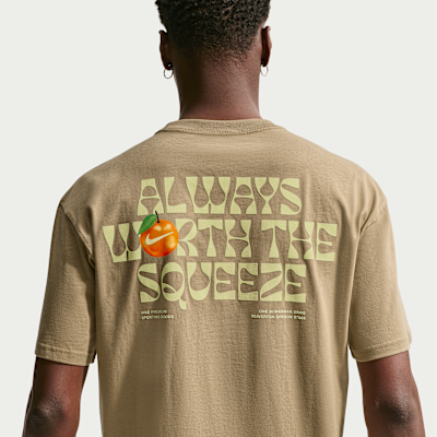 Nike Sportswear T-Shirt. Nike.com